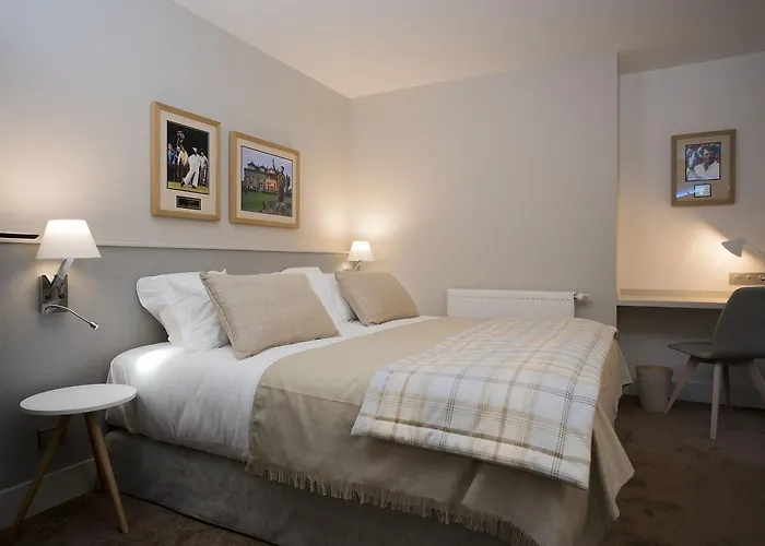 格兰德斯兰姆酒店 3* Le Vaudreuil