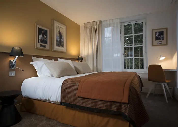 格兰德斯兰姆酒店 3* Le Vaudreuil