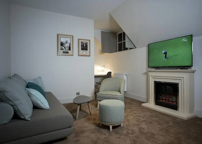 格兰德斯兰姆酒店 3* Le Vaudreuil